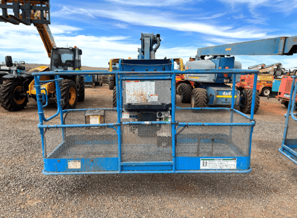 GENIE Z80/60 DIESEL ARTICULATING BOOM LIFT-2013(3) sku. KD8059