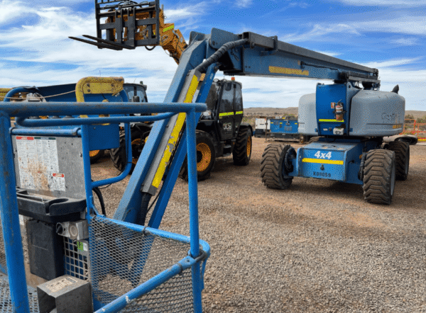 GENIE Z80/60 DIESEL ARTICULATING BOOM LIFT-2013(5) sku. KD8059