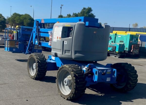 GENIE Z45/25IC DIESEL ARTICULATING BOOM LIFT -2008(4) sku. H107315