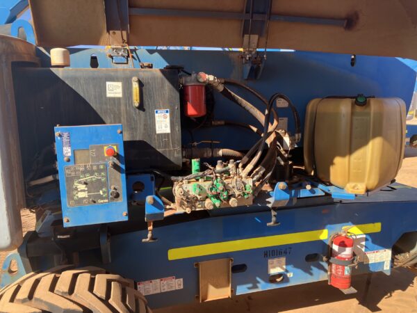 GENIE Z80/60 DIESEL ARTICULATING BOOM LIFT-2014(3) sku. H101647