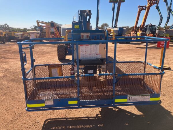GENIE Z80/60 DIESEL ARTICULATING BOOM LIFT-2014(7) sku. H101647