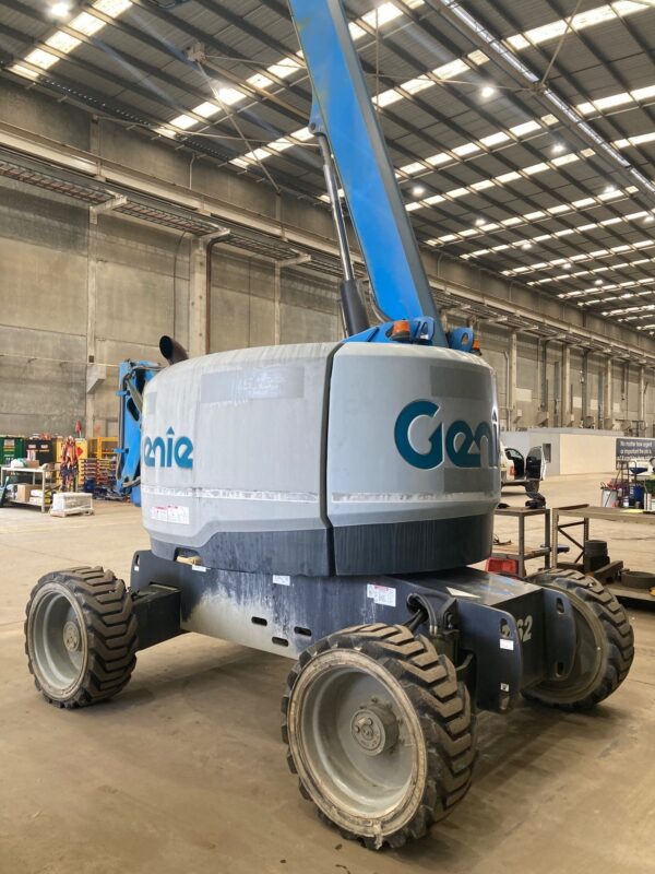 Z62/40 DIESEL ARTICULATING BOOM LIFT GENIE-2015(2) sku. H103795