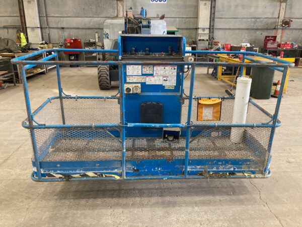 Z62/40 DIESEL ARTICULATING BOOM LIFT GENIE-2015(4) sku. H103795